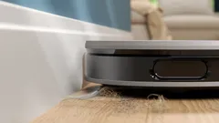 Aspire au plus près des murs et dans les coins