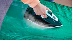 Jet de abur continuu, de până la 50 g/min.